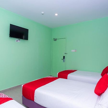 Oyo 1172 Hotel Shlyo Nusajaya  Exterior foto