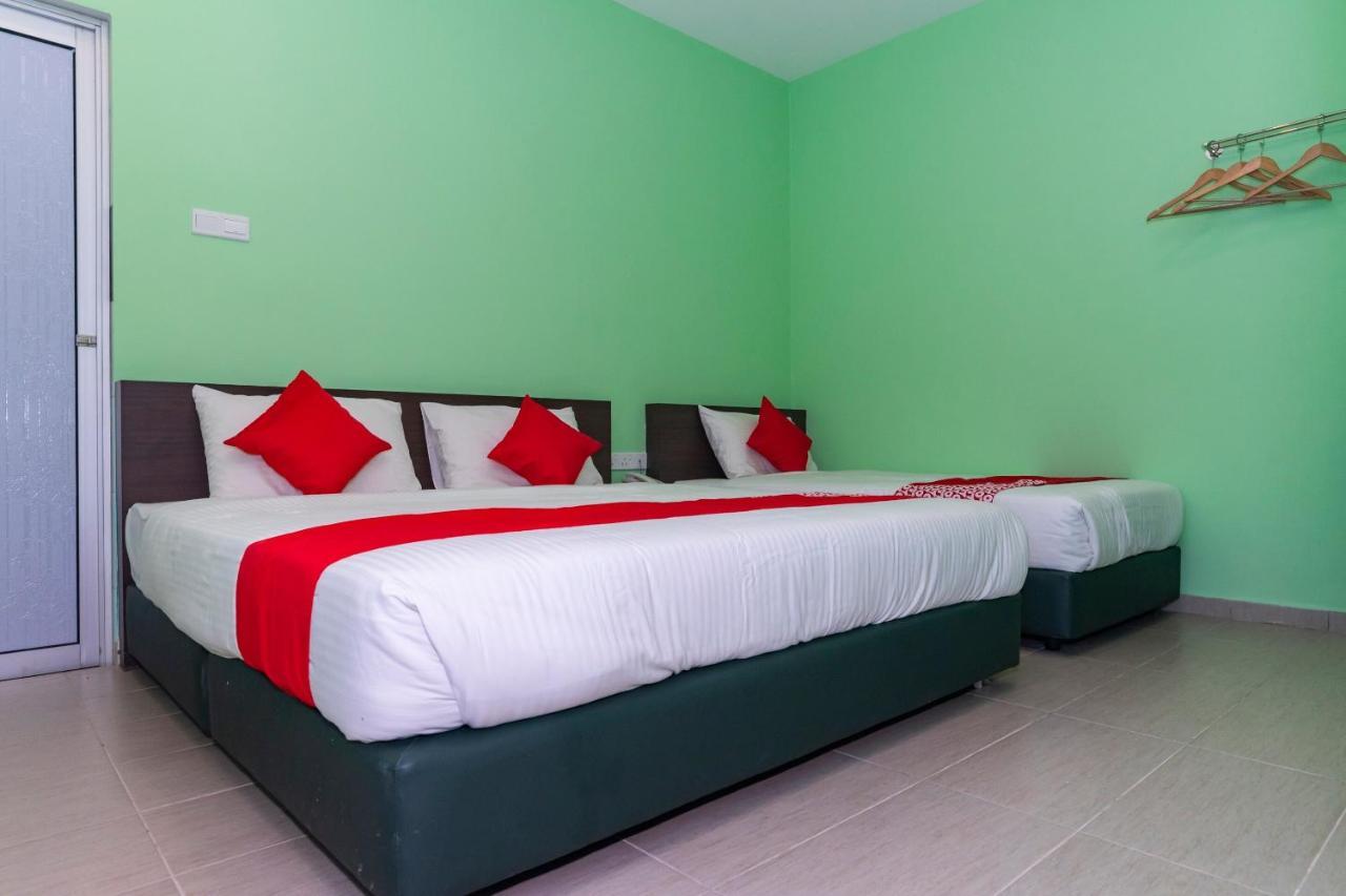 Oyo 1172 Hotel Shlyo Nusajaya  Exterior foto