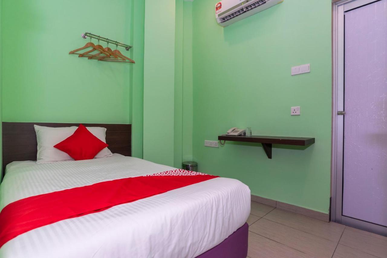 Oyo 1172 Hotel Shlyo Nusajaya  Exterior foto