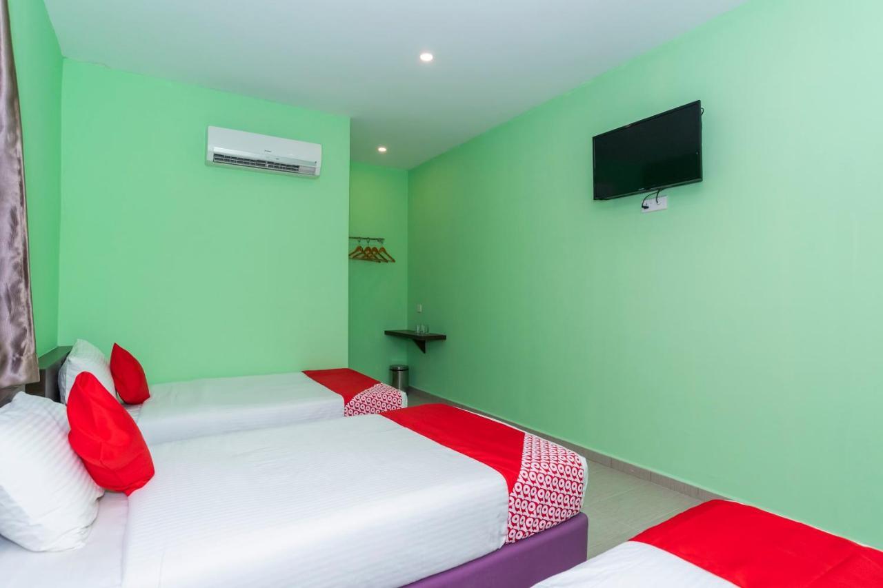 Oyo 1172 Hotel Shlyo Nusajaya  Exterior foto