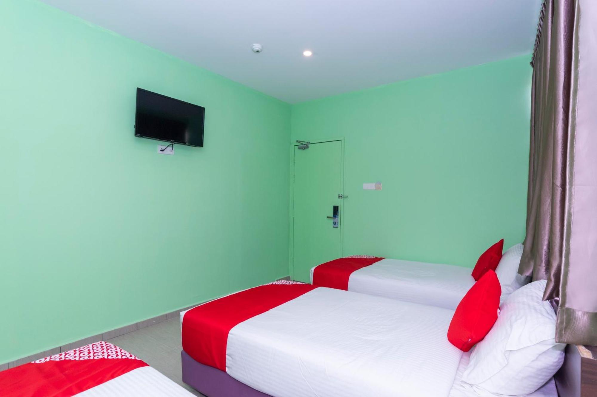 Oyo 1172 Hotel Shlyo Nusajaya  Exterior foto