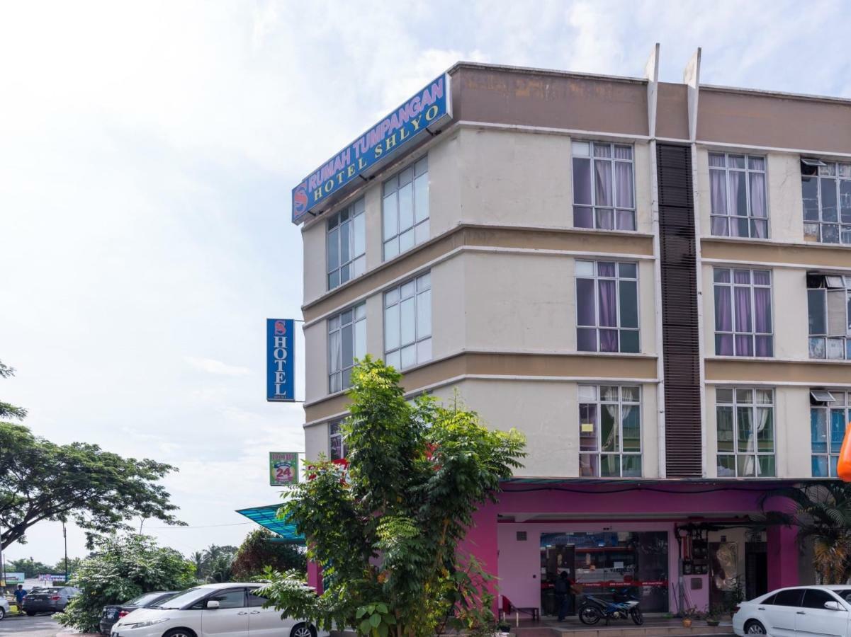 Oyo 1172 Hotel Shlyo Nusajaya  Exterior foto