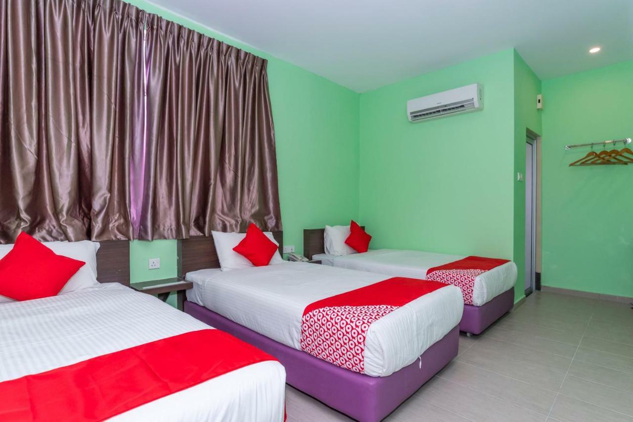 Oyo 1172 Hotel Shlyo Nusajaya  Exterior foto